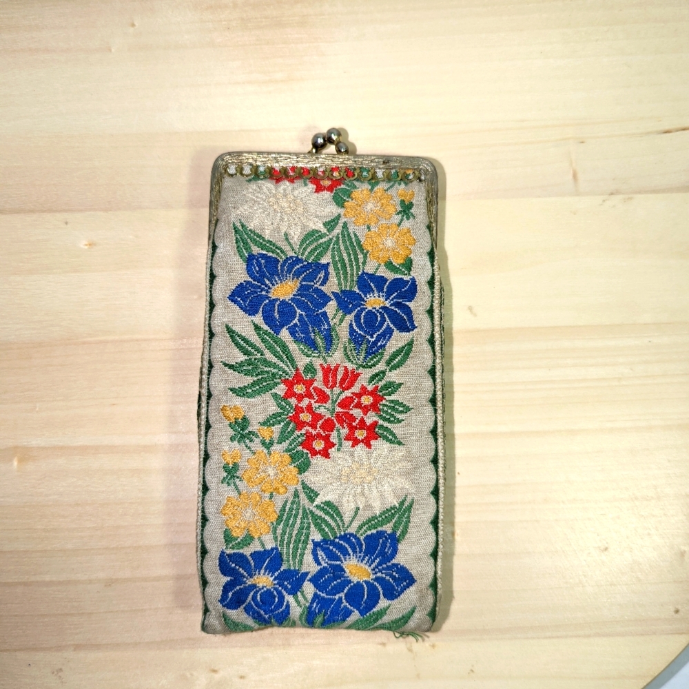 Vintage Purse for Glasses or?  Botanical Flowers